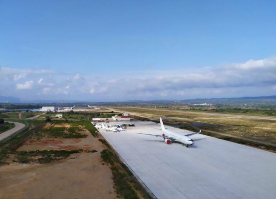 El aeropuerto de Castellón inicia la búsqueda de empresas para activar su incubadora espacial