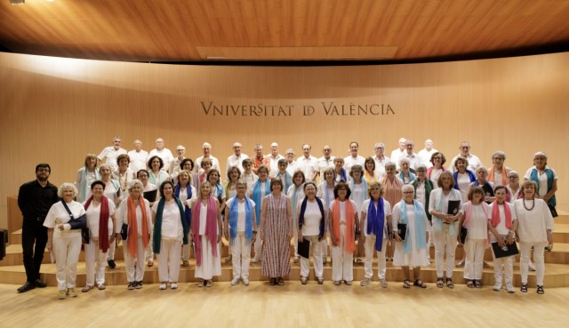 Corales de la UV y Utiel llegan al Botànic dentro del ciclo 'Melodías Solidarias'