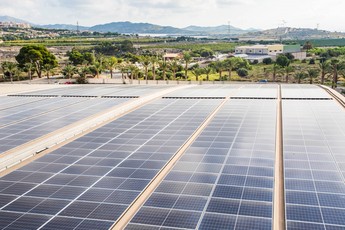 El fondo italiano FIEE compra la alicantina Cubierta Solar para 