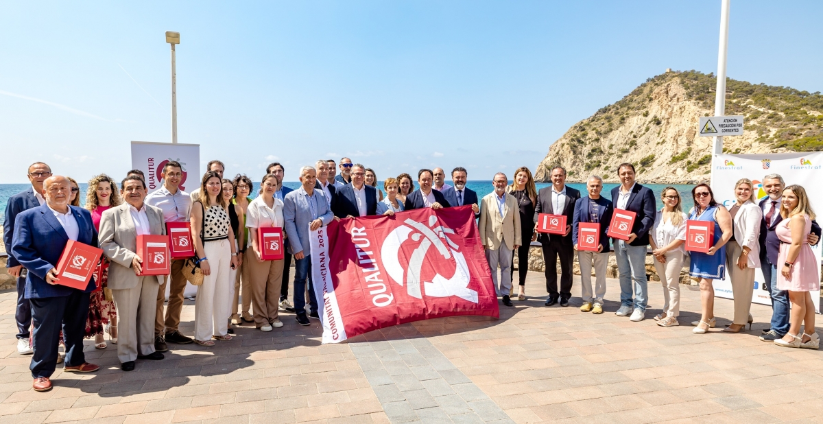 La bandera Qualitur lucirá en 92 playas de 12 municipios de la Costa Blanca