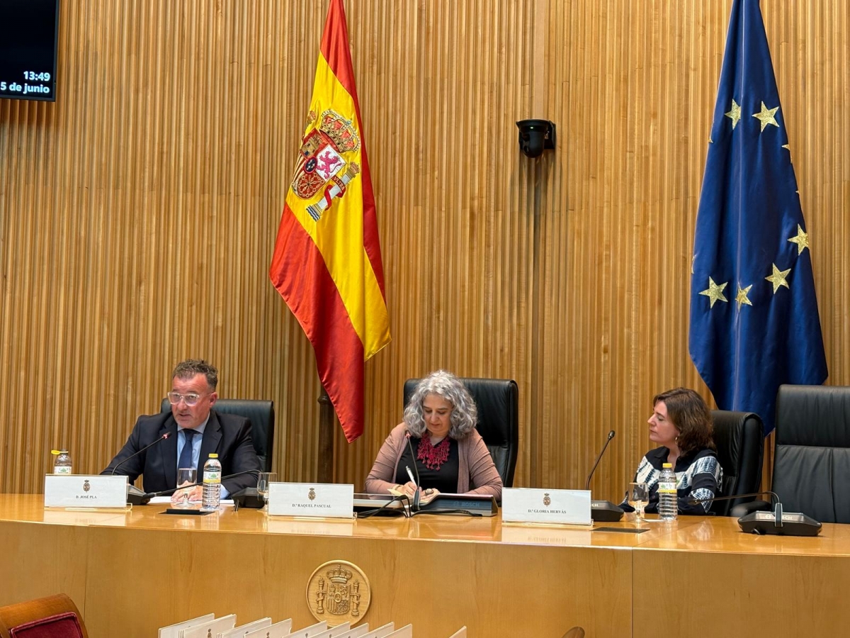 Caixa Ontinyent participa en una jornada en el Congreso de los Diputados