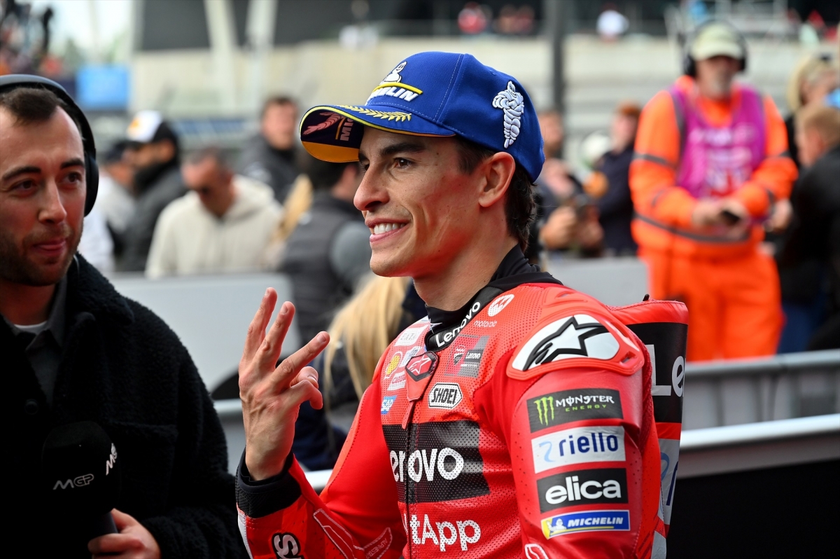 Marc Márquez suma su 99 'pole position' y un nuevo récord absoluto