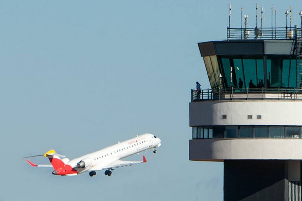 El premio de la incubadora espacial del aeropuerto: 60.000 euros por 'startup' y apoyo técnico de la ESA