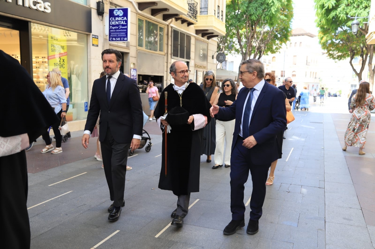Higinio Marin entre Pablo Ruz y José Antonio Rovira.