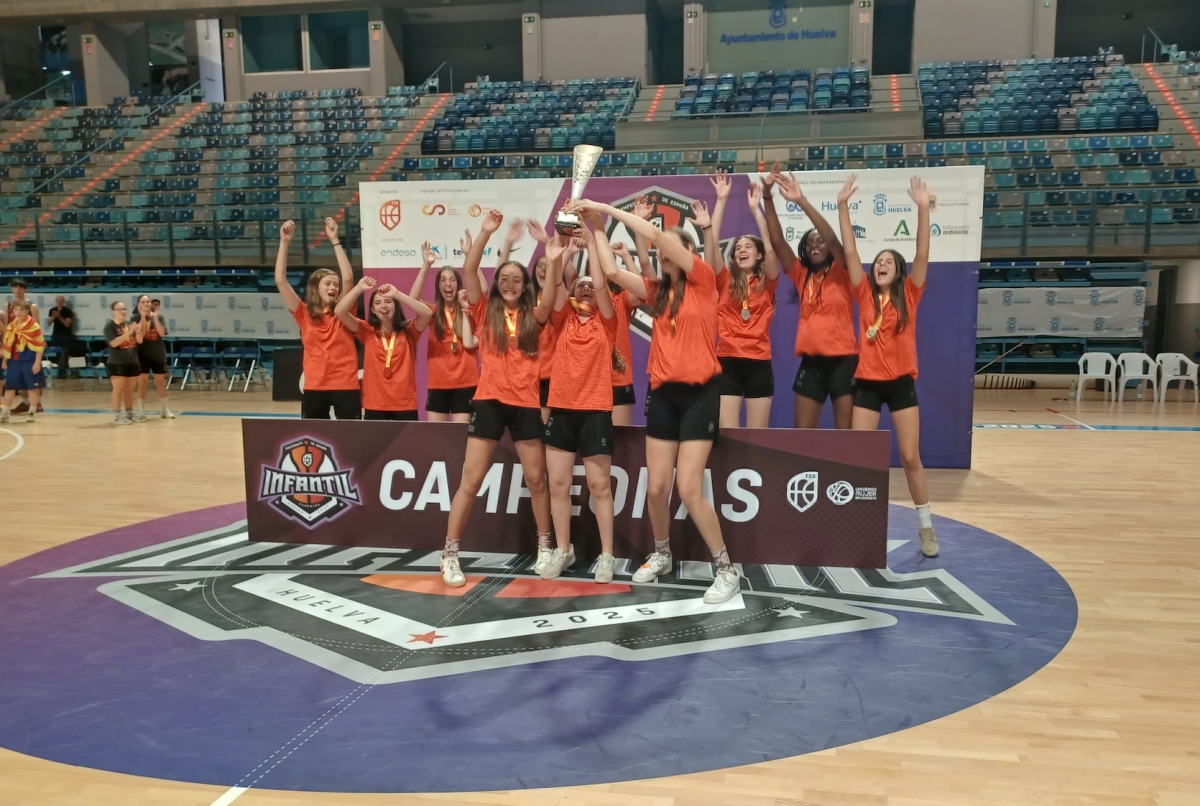  El Infantil Femenino de Valencia Basket se proclama campeón de España por primera vez