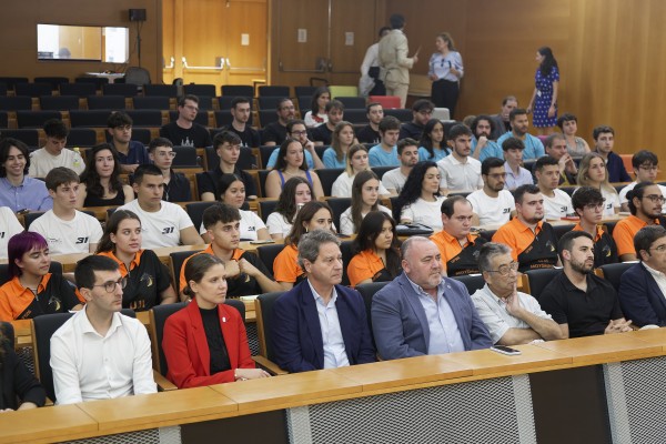 El programa UJILab Innovación presenta a sus equipos y reconoce a las empresas colaboradoras