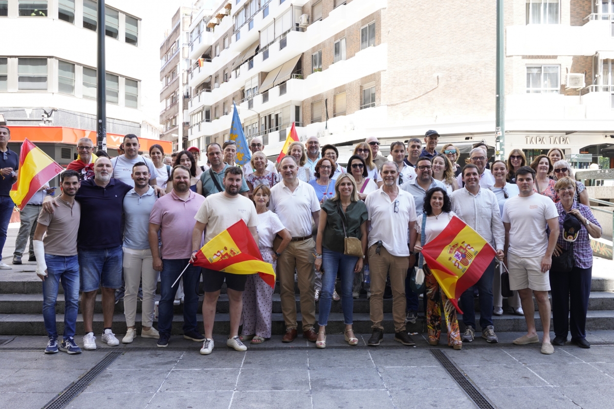 Marta Barrachina abandera en Madrid la delegación del PPCS para pedir 