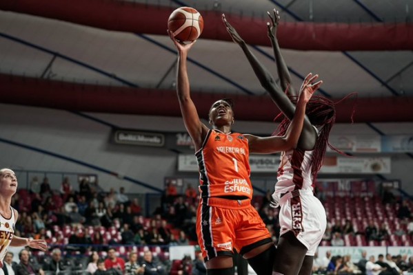 Un precipitado Valencia Basket cae en la trampa del Venecia
