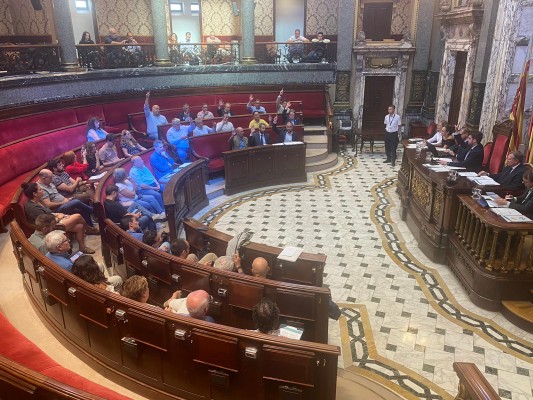 Manises y otros municipios votan en contra
de la subida del 23% de la tasa Tamer de la Emtre