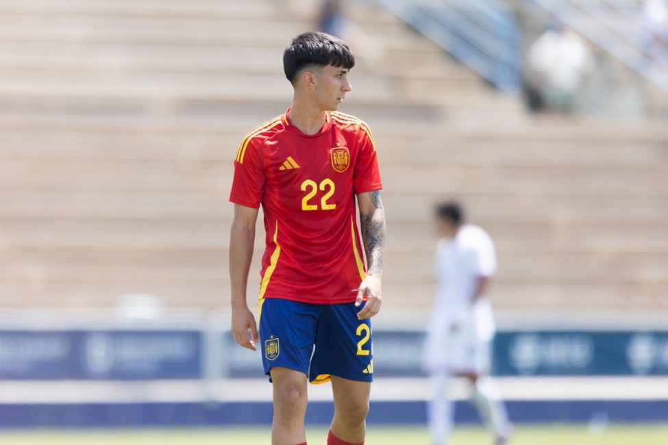 Gonzalo Pastor, en un partido con la selección sub-19 - 