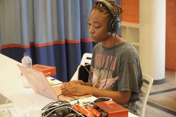 Sono·lab propone crear una pieza musical a partir de un 'sample' de 10 segundos