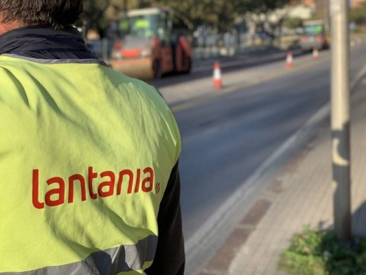 El Ministerio confirma a Lantania como adjudicataria de la planta fotovoltaica de la desaladora de Alicante
