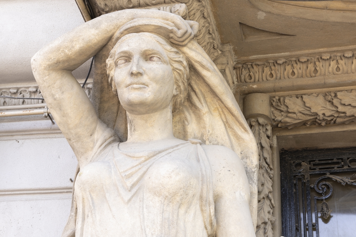 Esculturas de edificios. - Olga Briasco Esculturas de edificios.