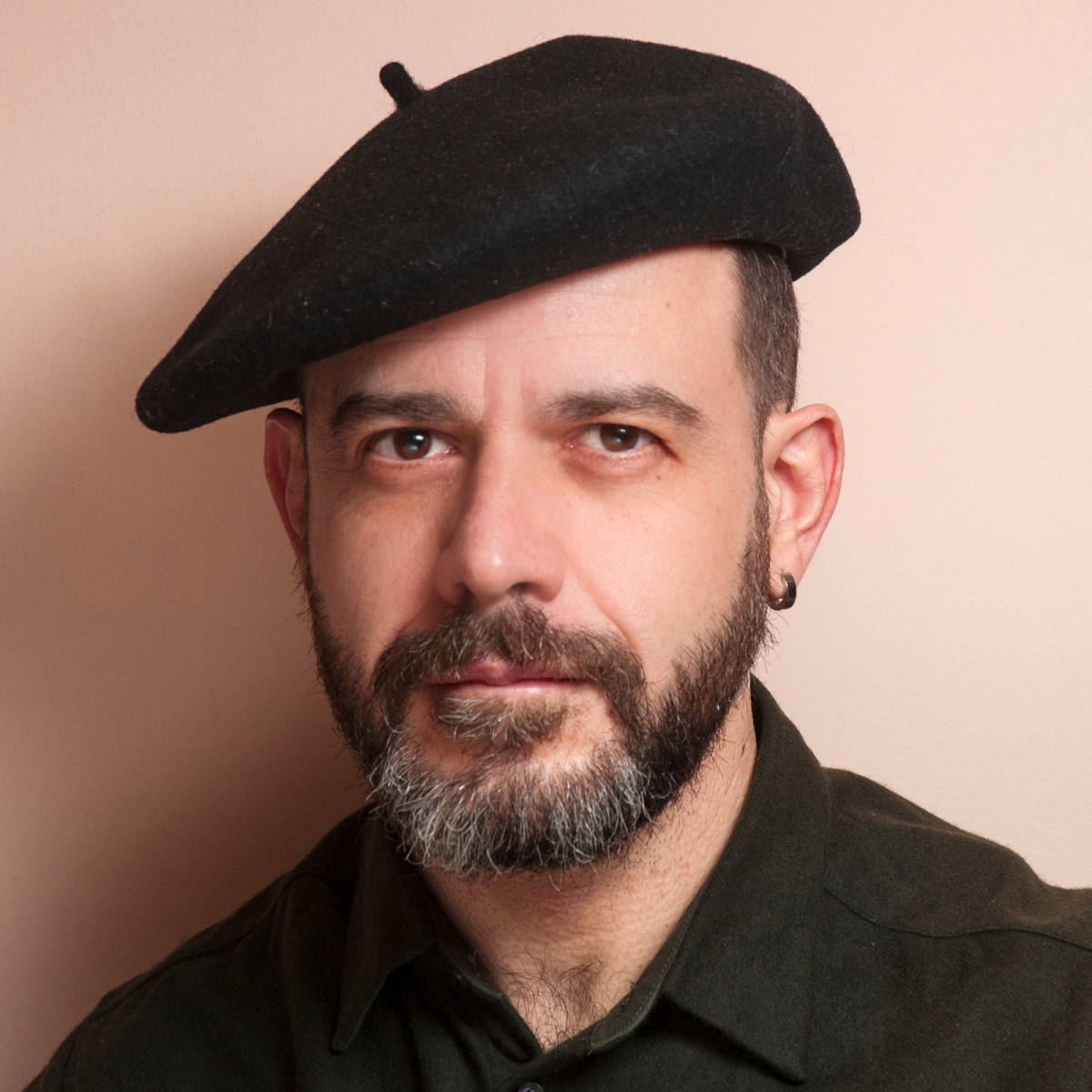 Autoretrato. - Foto: ROBERTO VILLALÓN Autoretrato.