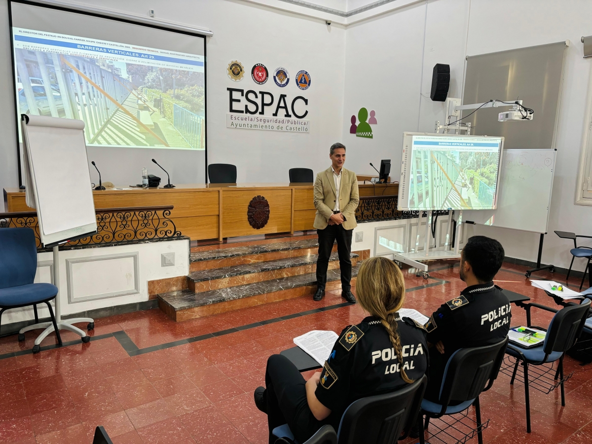 Castelló acoge un curso del Ivaspe para formar a 40 policías en la dirección de festejos taurinos