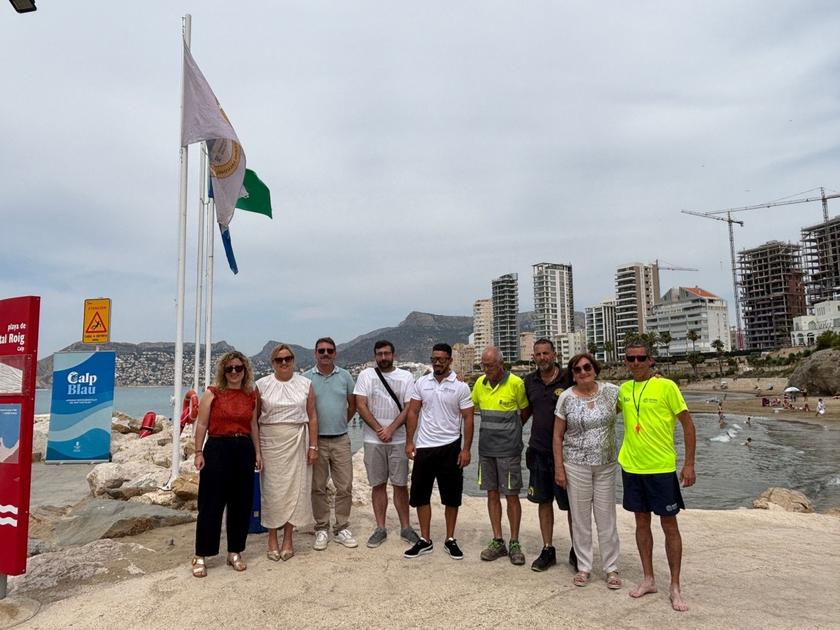 Calp solo permitirá fumar en dos zonas acotadas en dos playas