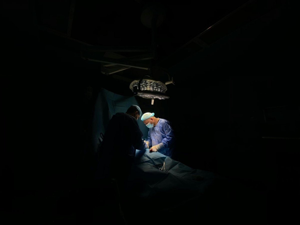 Cirugía robótica en cáncer de próstata: qué es la prostatectomía radical y cómo mejora el robot Da Vinci