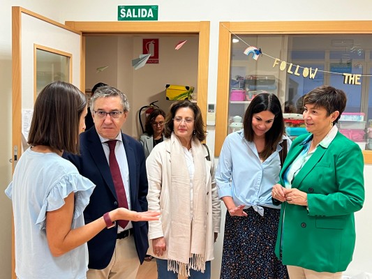 Rovira se interesa por la situación y las necesidades de los centros escolares infantiles de Segorbe