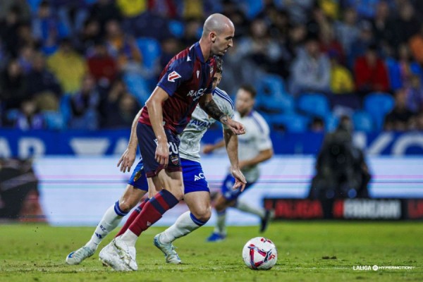 Oriol Rey, el primer apercibido del Levante después de nueve titularidades