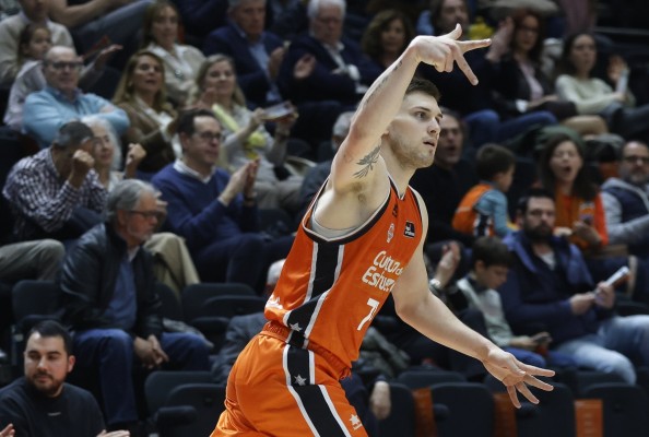 El Valencia, primer equipo que supera los 500 triples en la acb en una campaña