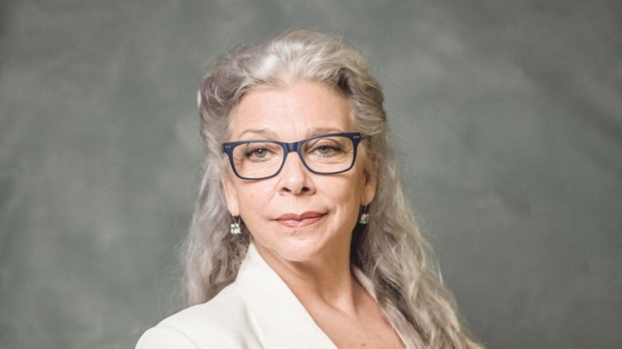 Kiti Mánver recibe la Palmera de Plata del Festival de Cine de Elche: 