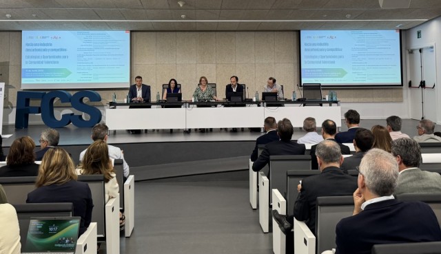 Reto del azulejo en 2030: necesita multiplicar por 15 su potencia eléctrica para cubrir la demanda 
