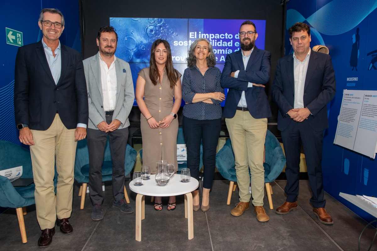 El foro de Uepal destaca la sostenibilidad como motor de transformación en la provincia de Alicante