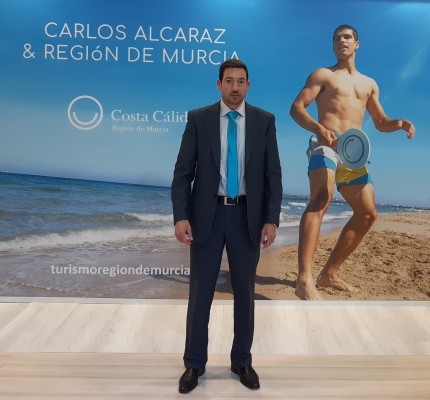 Las asociaciones de La Manga se oponen al cese del gerente del Consorcio, Víctor Manuel González