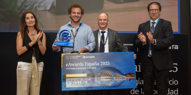 Una solución al trauma cerebral en el fútbol,  que reduce en un 93% los impactos en la  cabeza, gana los eAwards España 2025 