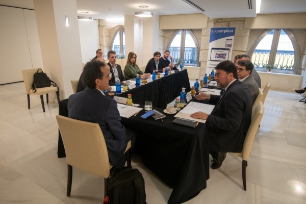 Avaesen conecta empresas y ayuntamientos a través de su Think Tank Smart City