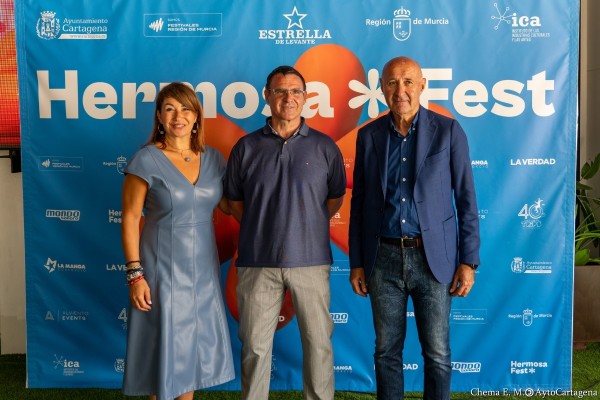 La Casa Azul, Los Zigarros, Rozalén y Ojete Calor alargarán la fiesta en La Manga tras el verano: presentan el Hermosa Fest