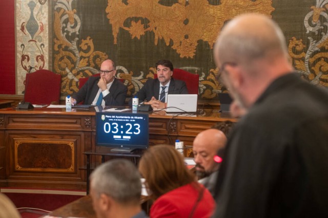 El 'enredo' del presupuesto de Alicante: EU Podem podrá presentar enmiendas pese a la baja de su edil