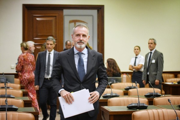 Telefónica realizará inversiones en defensa en línea con el plan del Gobierno