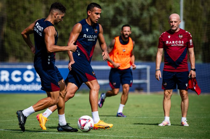 Algobia ya trabaja con el Levante; Kochorashvili todavía no
