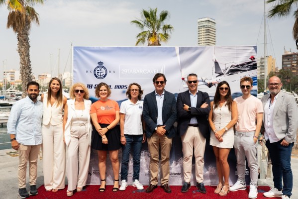 La regata Tabarcavela reunirá 700 regatistas en Alicante del 18 al 20 de julio