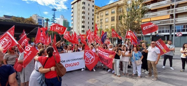CCOO y UGT reivindican un convenio digno para más de 9.000 personas de la limpieza en Alicante

