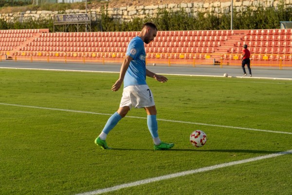 Cristian Herrera estará al menos tres semanas de baja por una rotura muscular
