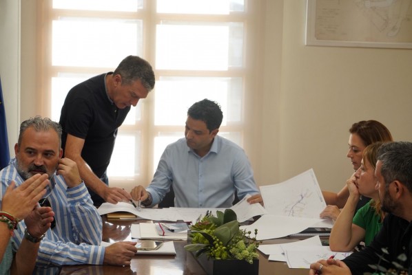 Paterna estudia la viabilidad técnica de las mejoras de comercios y vecinos para peatonalizar la calle Mayor