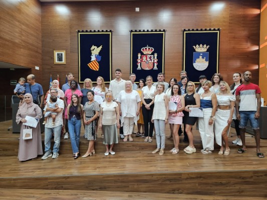 Más de 30 personas finalizan con éxito en Oropesa cursos gratuitos de conversación en español