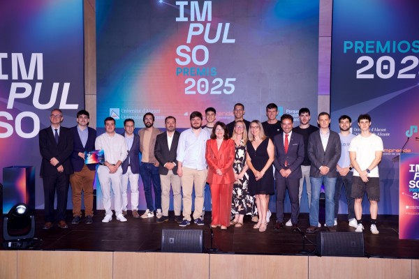 La UA premia con más de 50.000 euros los quince mejores proyectos empresariales promovidos en la universidad