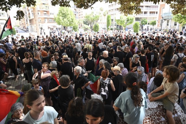 Castelló sale a la calle para denunciar la 