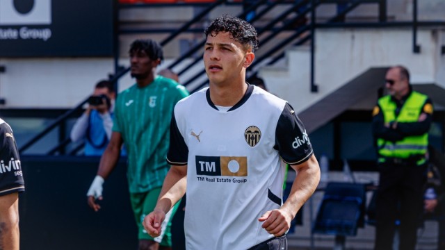 El Valencia CF desestima el fichaje de Warren Madrigal