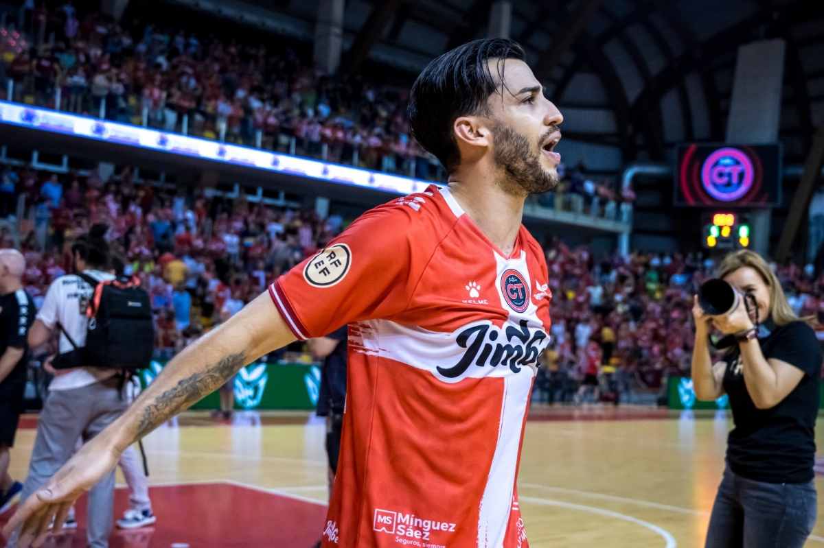  - Foto: JIMBEE CARTAGENA