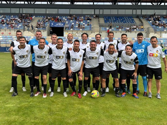 Las Leyendas del Valencia CF vencen en el IV partido por la DANA ante el Atlético Puertollano (0-1)