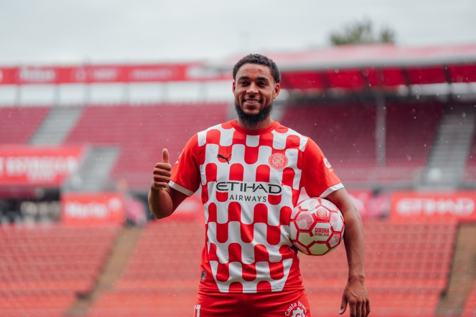 Arnaut Danjuma en su presentación con el Girona - GIRONA FC