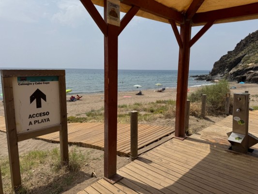Lorca pone a punto las playas de Calnegre para el verano: adjudicado el contrato por 65.890 euros