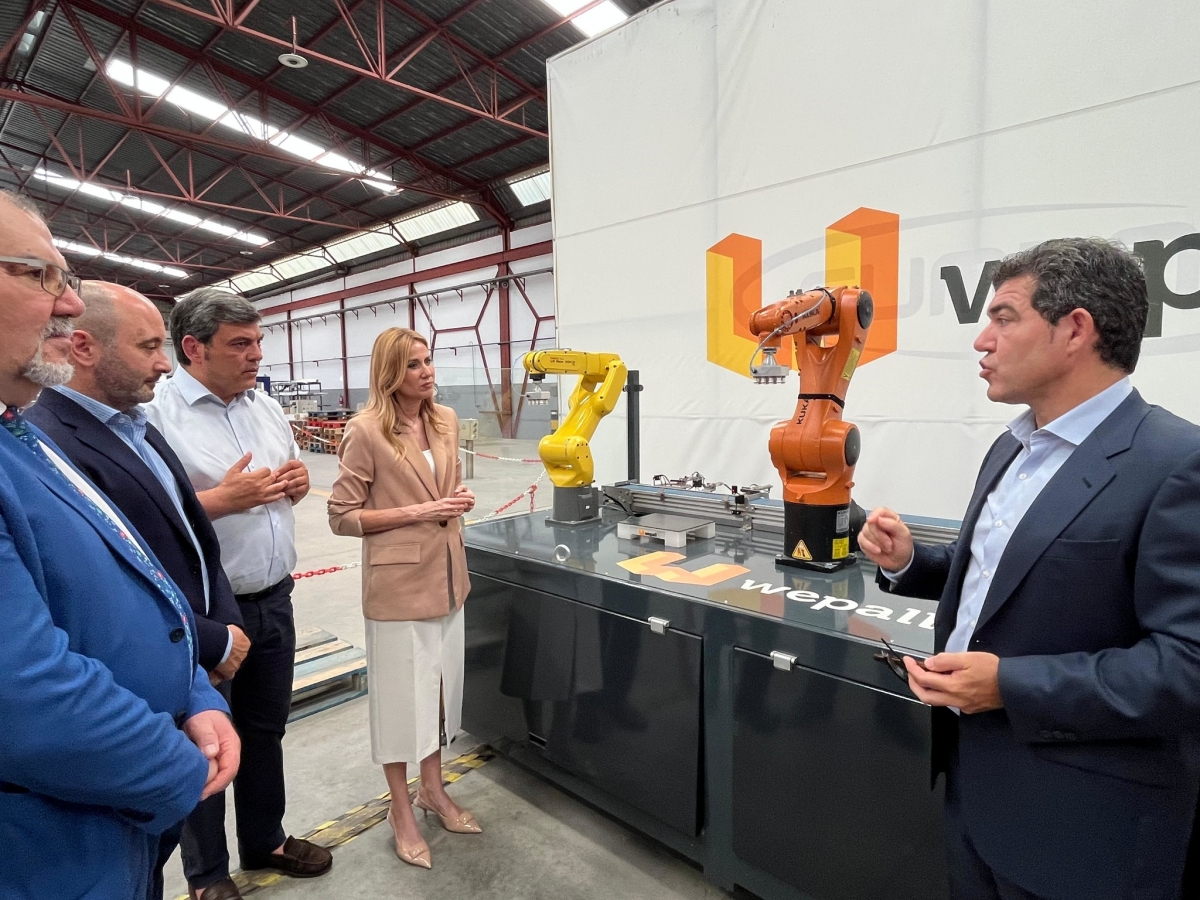 La consejera de Empresa, Empleo y Economía Social, Marisa López Aragón, visita la empresa Inemur. - Foto: CARM