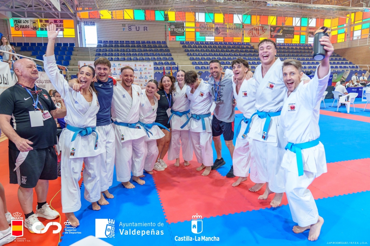 El karate valenciano consigue 12 medallas en el Campeonato de España de Clubes 2025