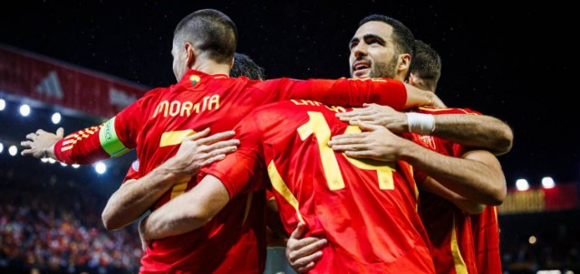 España golea a Serbia y se mete en cuartos de final de la Liga de Naciones