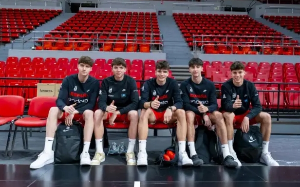 El Valencia, consciente y pendiente de la nueva liga sub 22